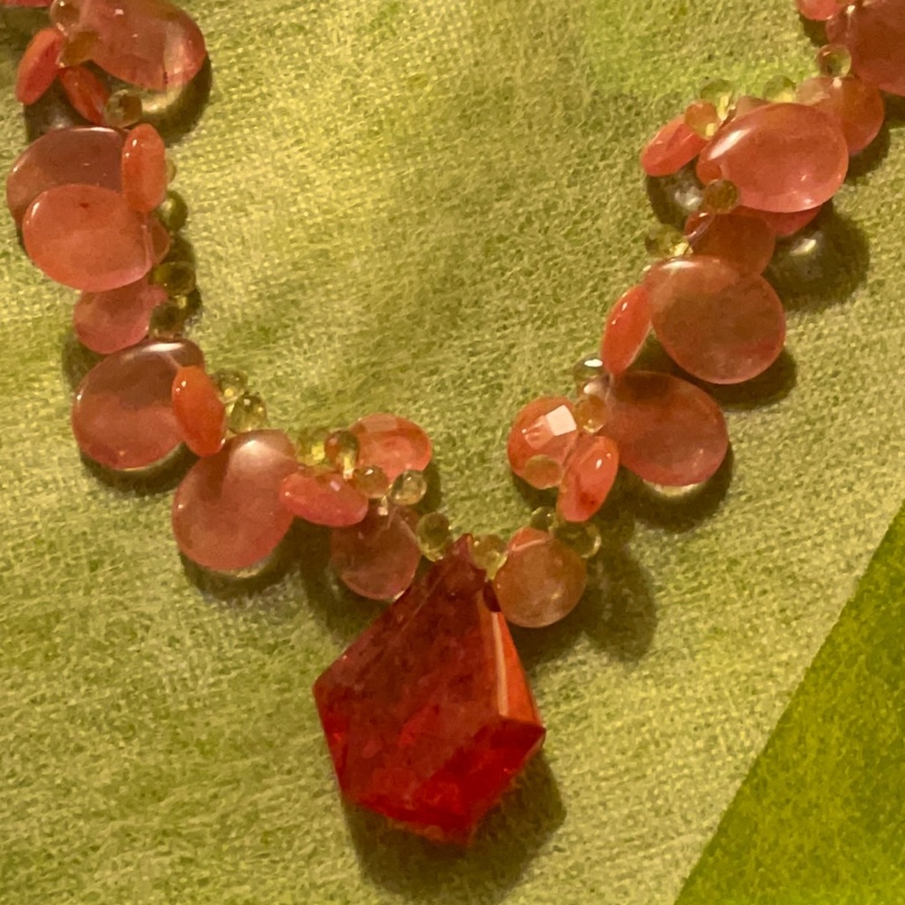 Beautiful beaded necklace with a 925 clasp